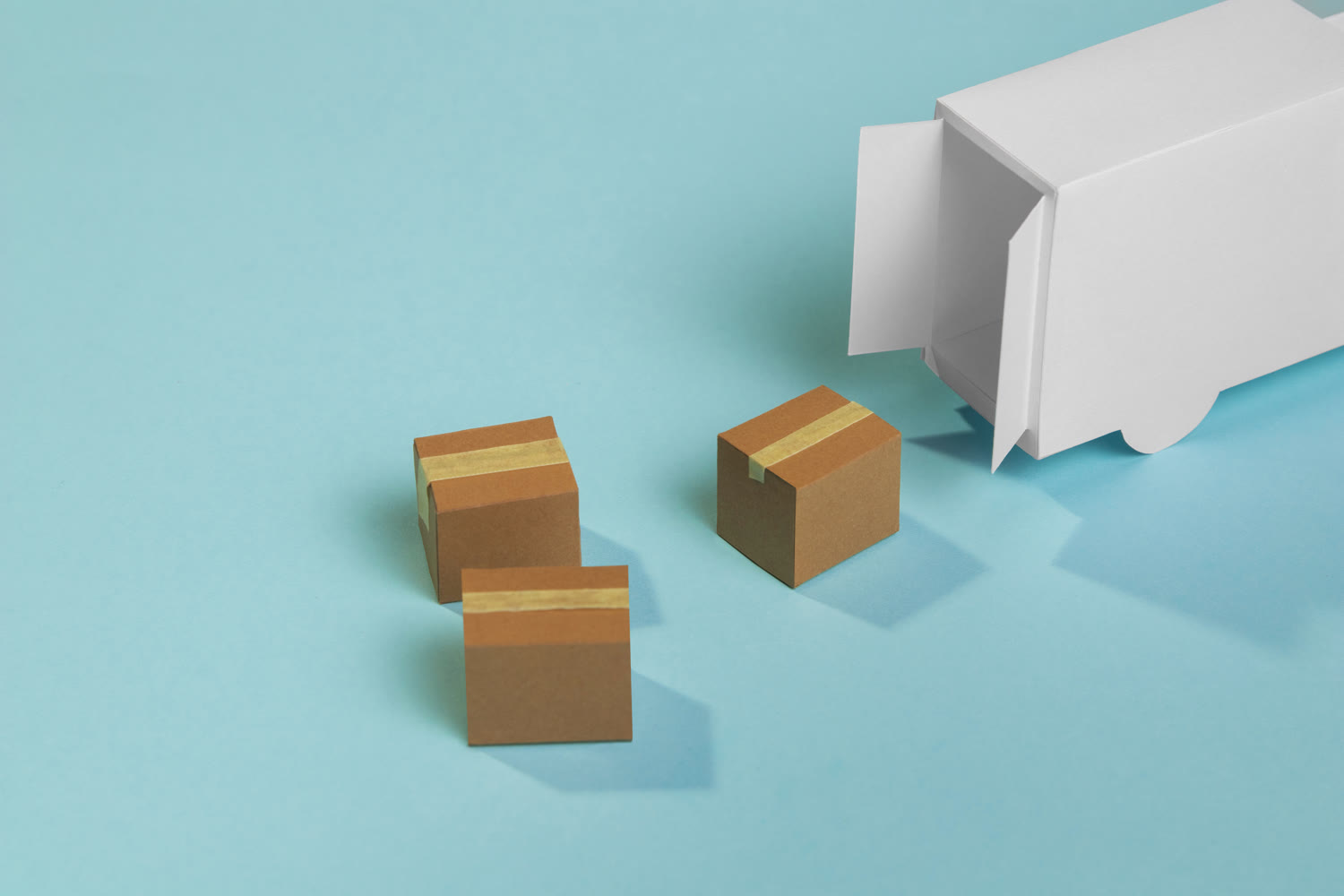 Cartonization vs manual box selection in warehouse packing